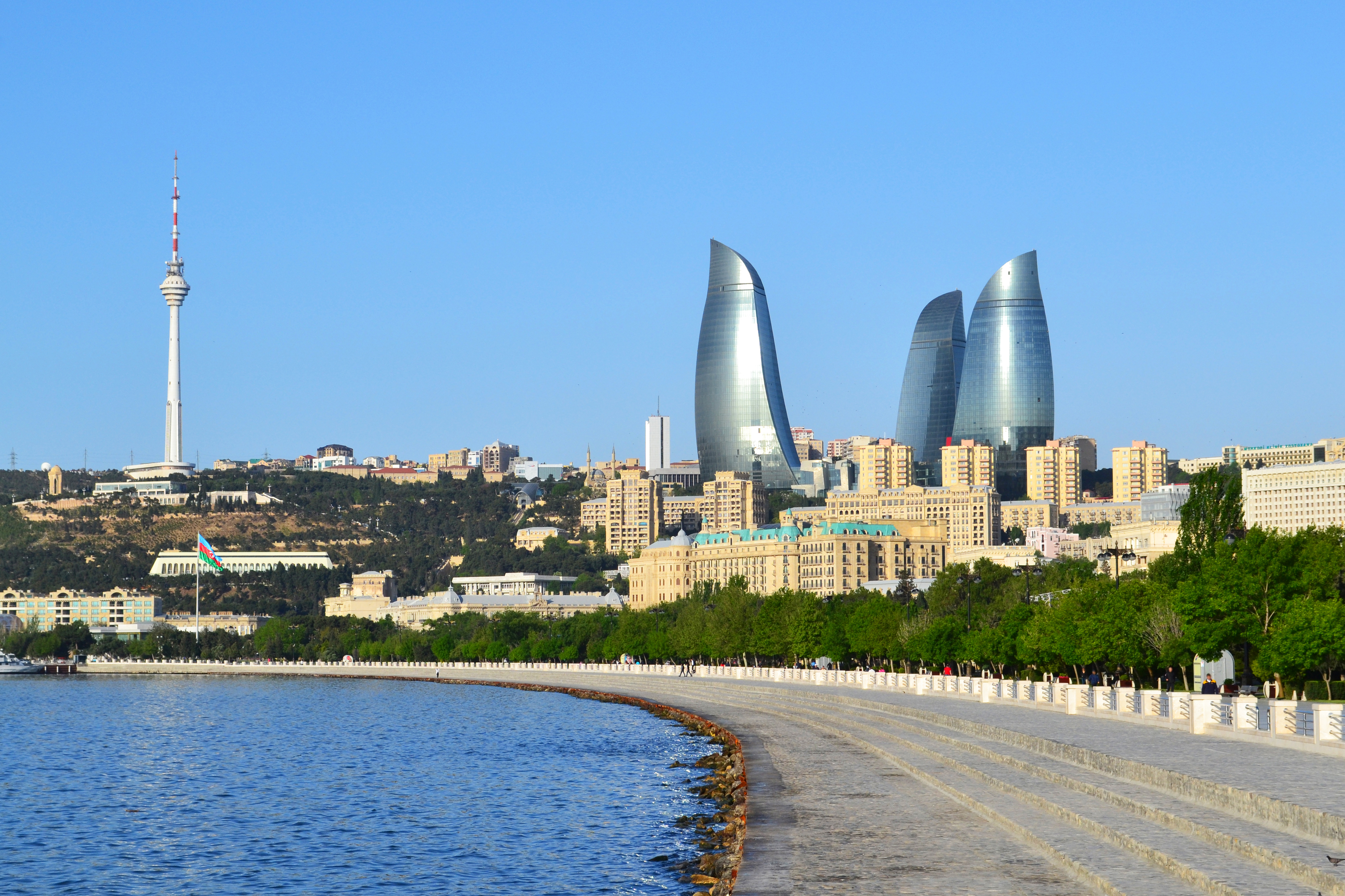 Baku vs. Baki-Баку,столица Азербайджана. Азейбарджан Баку. Азейбарджан столица. Баку 2025.